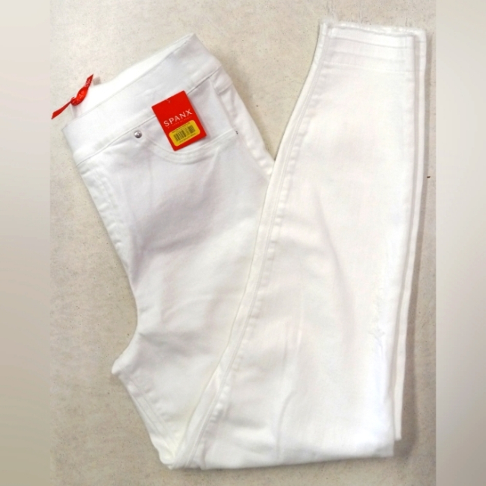 Spanx Distressed Skinny Jeans Size: Large